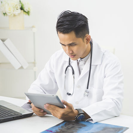 Average patient rating, with the Clinician Hub PWA supporting secure messaging and video visits